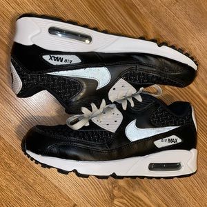 SOLD!!! Nike air max’s